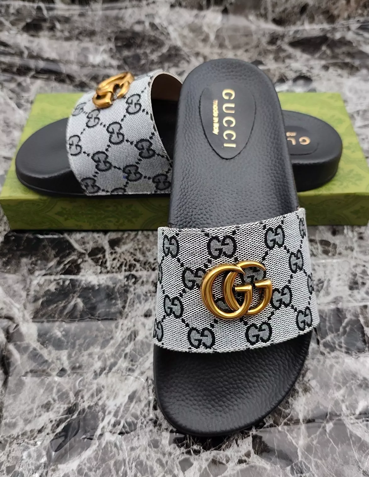 gucci chaussons pour homme s_12a2a141